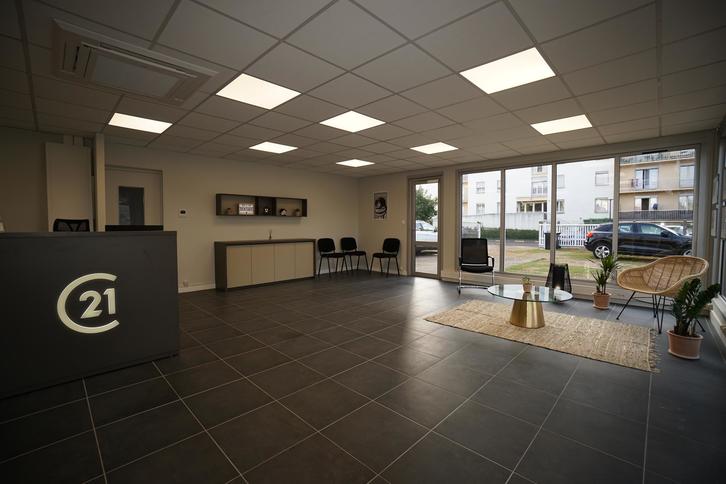 l'équipe de l'agence Girault Immobilier