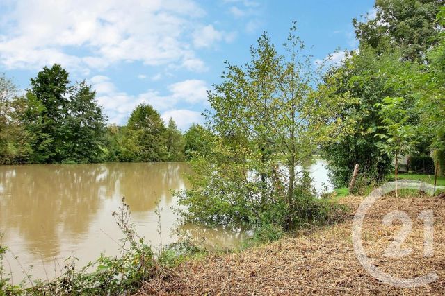 Afficher la photo en grand terrain à vendre - 330.0 m2 - MOREE - 41 - CENTRE - Century 21 Girault Immobilier