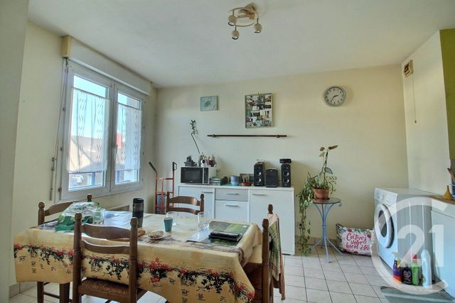 Appartement T2 à vendre - 2 pièces - 47.41 m2 - VENDOME - 41 - CENTRE - Century 21 Girault Immobilier