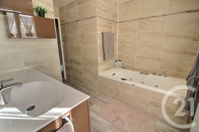 maison à vendre - 5 pièces - 180.15 m2 - VENDOME - 41 - CENTRE - Century 21 Girault Immobilier