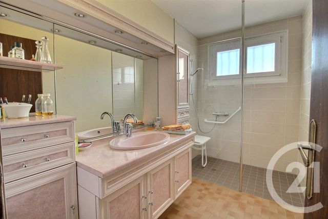 maison à vendre - 6 pièces - 114.74 m2 - BESSE SUR BRAYE - 72 - PAYS-DE-LOIRE - Century 21 Girault Immobilier