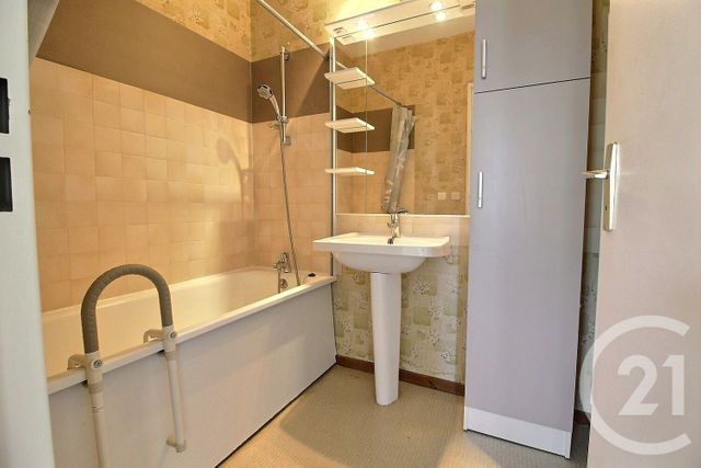 maison à vendre - 4 pièces - 76.0 m2 - VENDOME - 41 - CENTRE - Century 21 Girault Immobilier