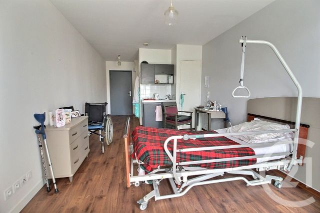 Appartement Studio à vendre - 1 pièce - 22.4 m2 - NAVEIL - 41 - CENTRE - Century 21 Girault Immobilier