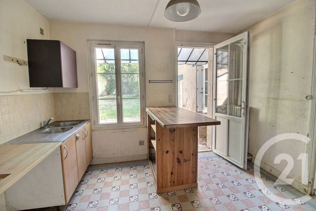 maison à vendre - 5 pièces - 151.51 m2 - VILLIERS SUR LOIR - 41 - CENTRE - Century 21 Girault Immobilier