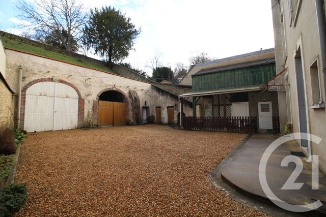 maison à vendre - 7 pièces - 217.46 m2 - ST CALAIS - 72 - PAYS-DE-LOIRE - Century 21 Girault Immobilier