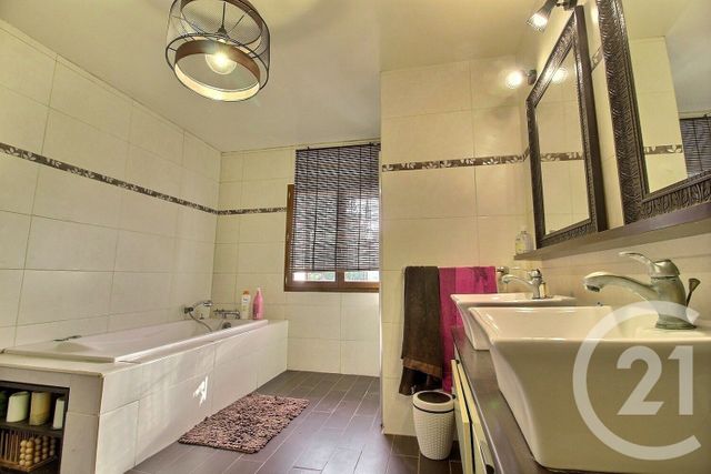 maison à vendre - 4 pièces - 182.31 m2 - MOISY - 41 - CENTRE - Century 21 Girault Immobilier